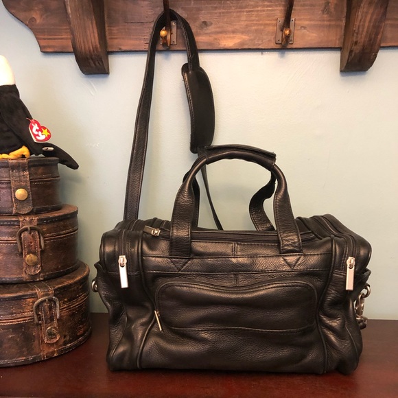 Wilsons Leather Other - Men’s Wilson’s leather travel bag